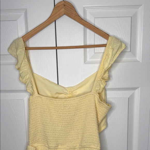 Hollister Yellow Flutter Sleeve Romper - Picture 7 of 11